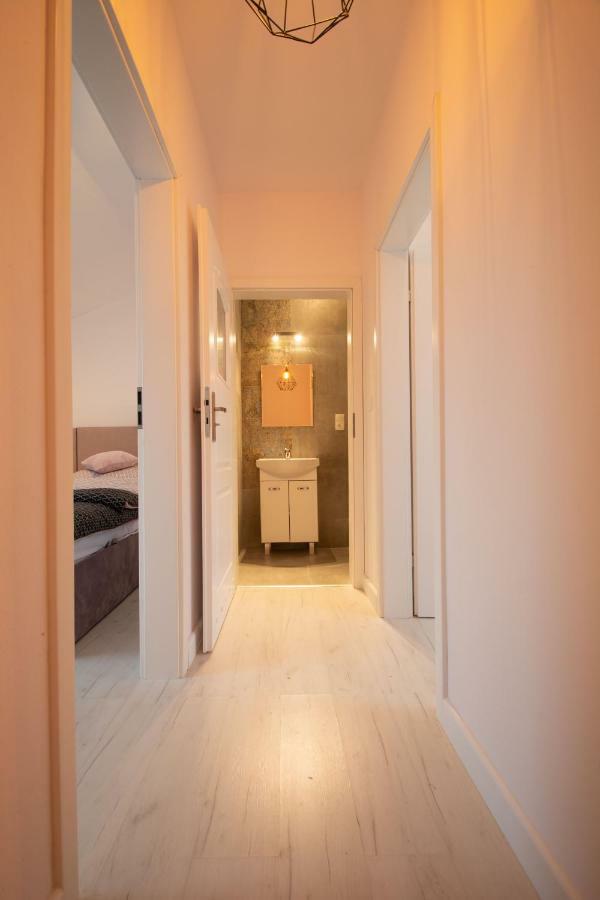 Lawendowy Zaulek Apartamento Debina  Exterior foto