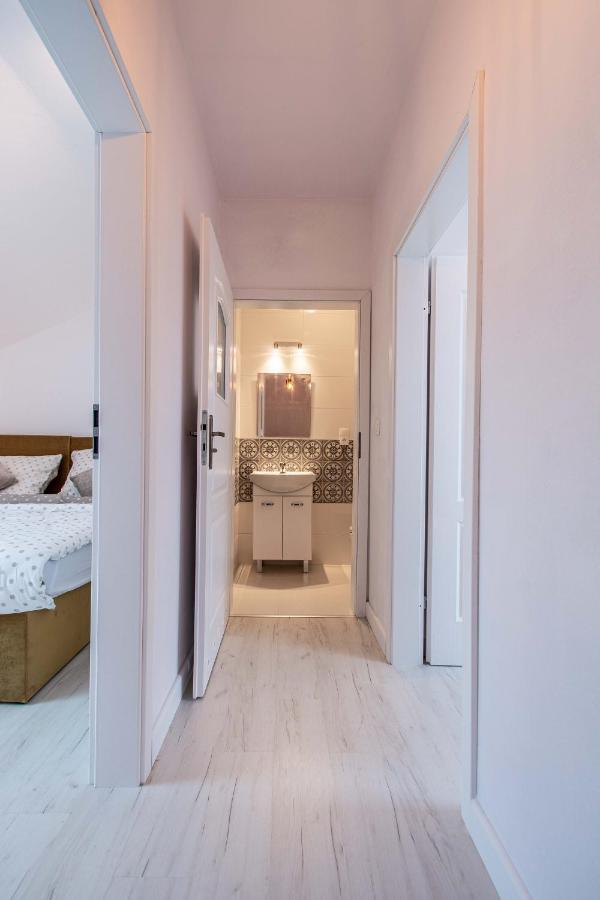 Lawendowy Zaulek Apartamento Debina  Exterior foto